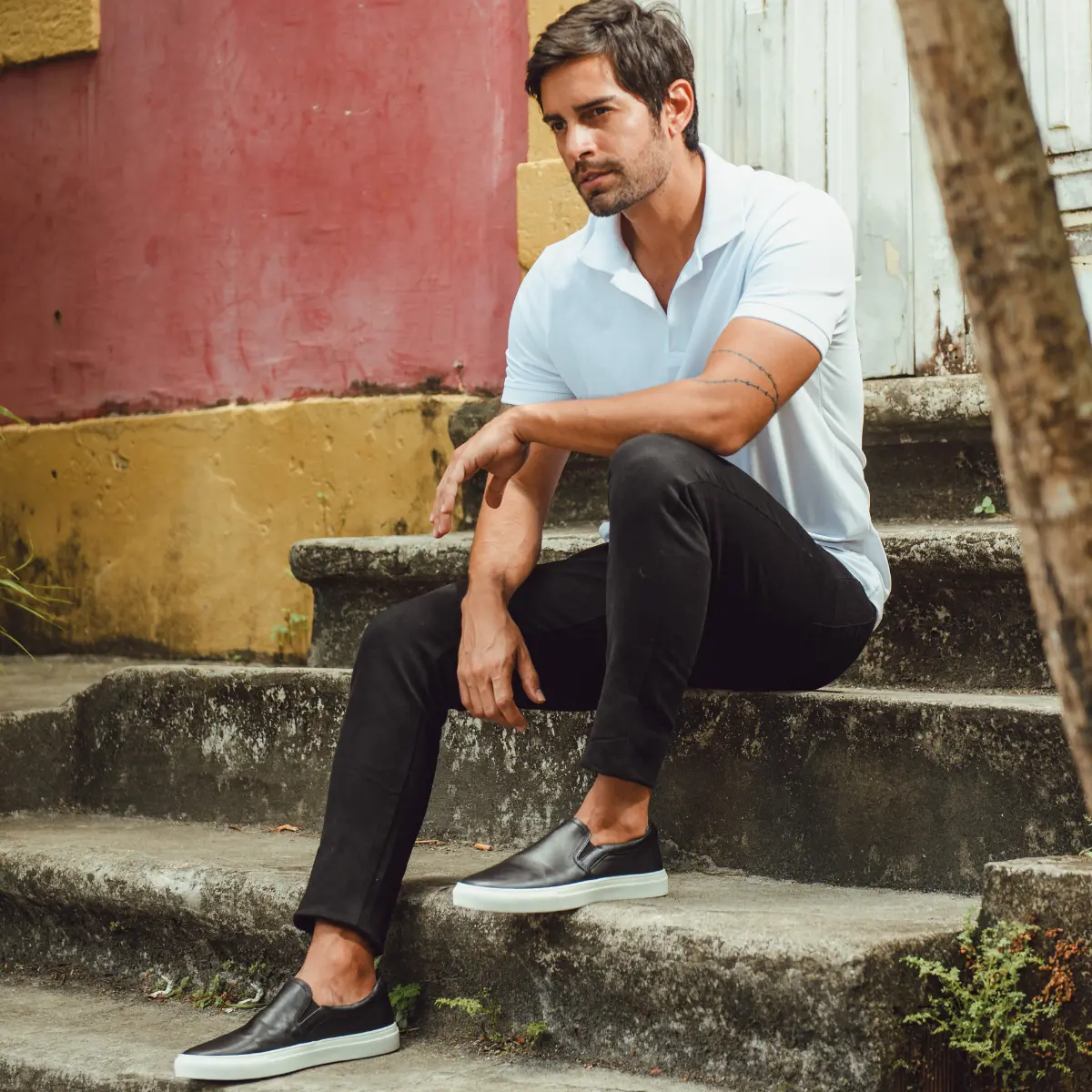 SAPATO MASCULINO SLIP ON CONTI EM COURO PRETO