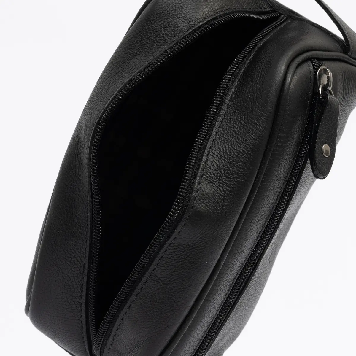DIJON PRETA | NECESSAIRE