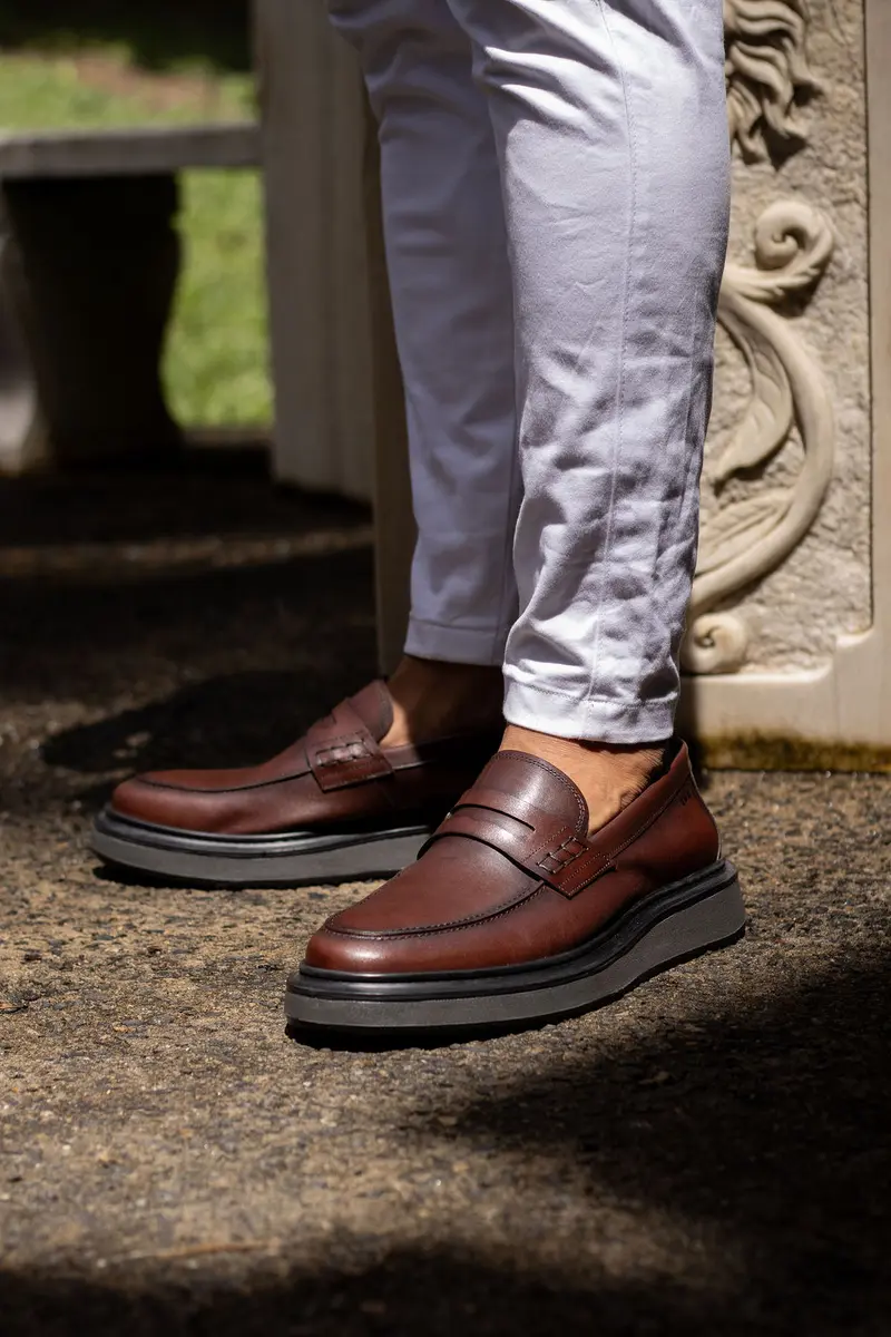 SAPATO MASCULINO SOCIAL CASUAL LOAFER EM COURO DOMENICO MARROM