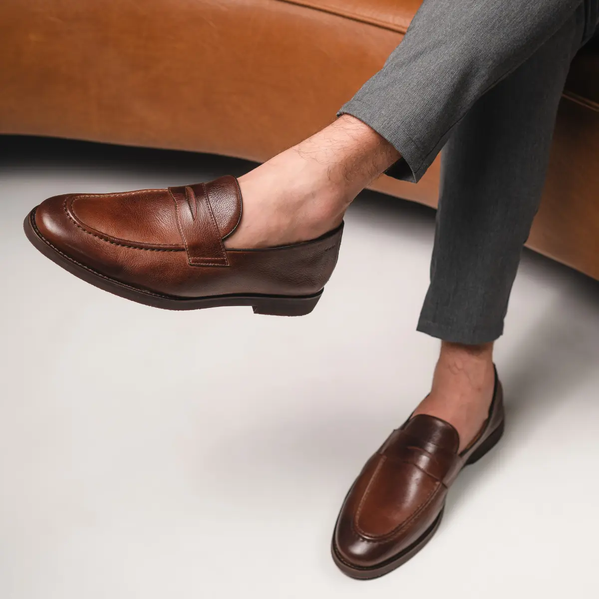 SAPATO MASCULINO LOAFER EM CAMURÇA PREMIUM VELUTTO MARROM