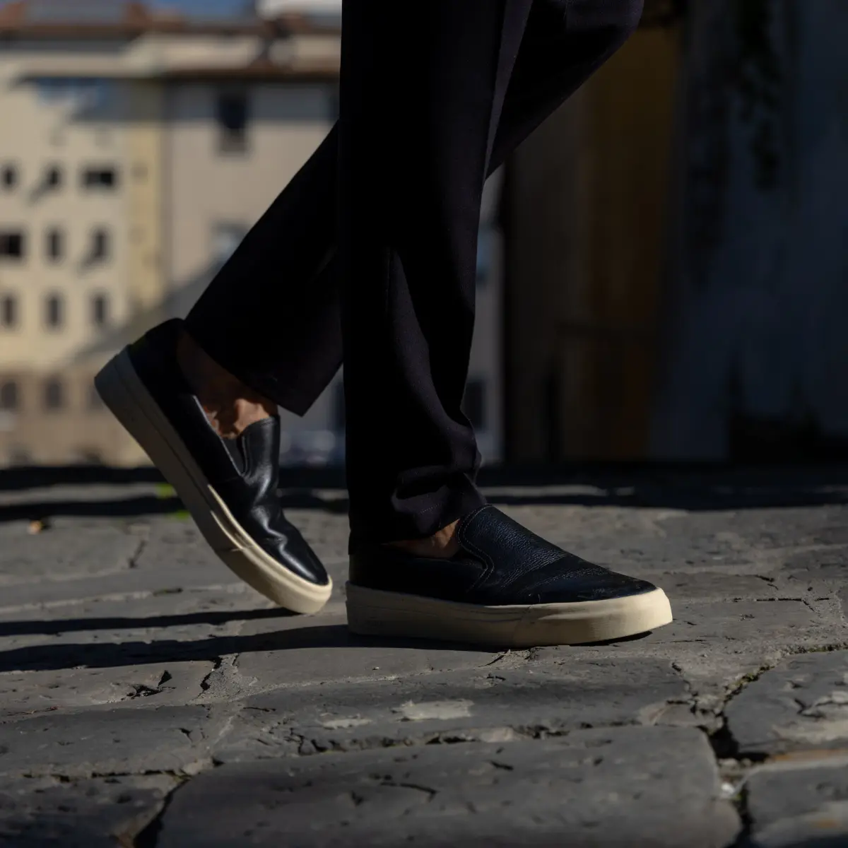 SAPATO MASCULINO SLIP ON CATTO EM COURO PRETO