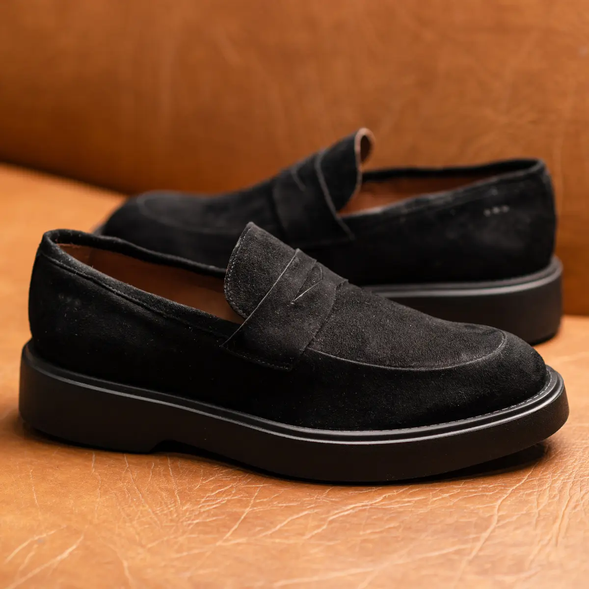 SAPATO MASCULINO SOCIAL CASUAL EM CAMURÇA BAKER PRETO