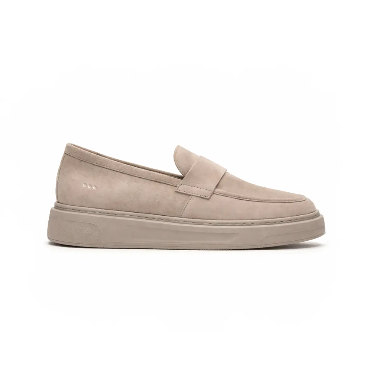 SAPATO MASCULINO LOAFER SOCIAL CASUAL EM CAMURÇA MILANO MARFIM