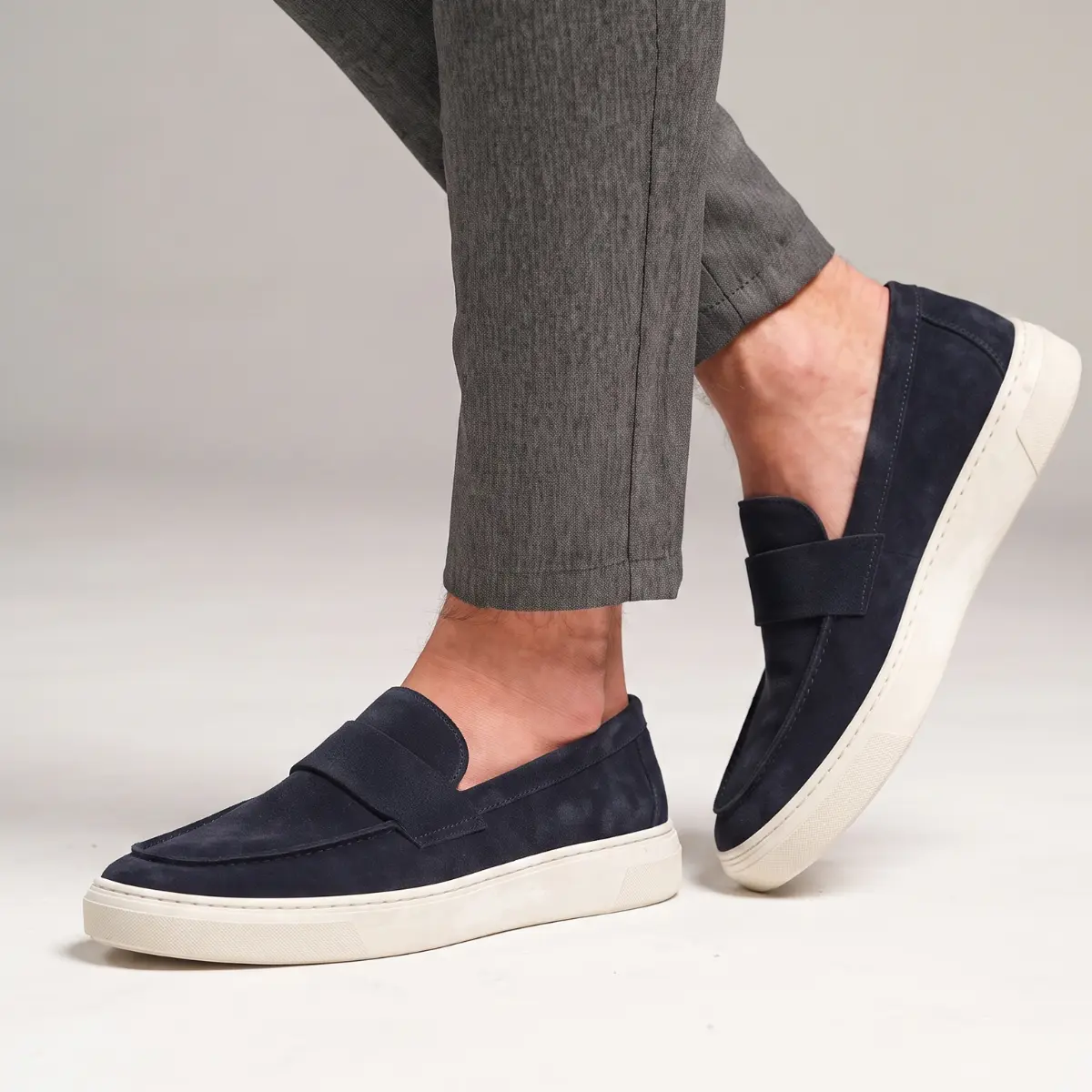 SAPATO MASCULINO LOAFER EM CAMURÇA AZUL | TIVOLLI