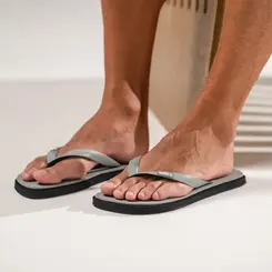 NICE CINZA S/ PRETA | SANDÁLIA