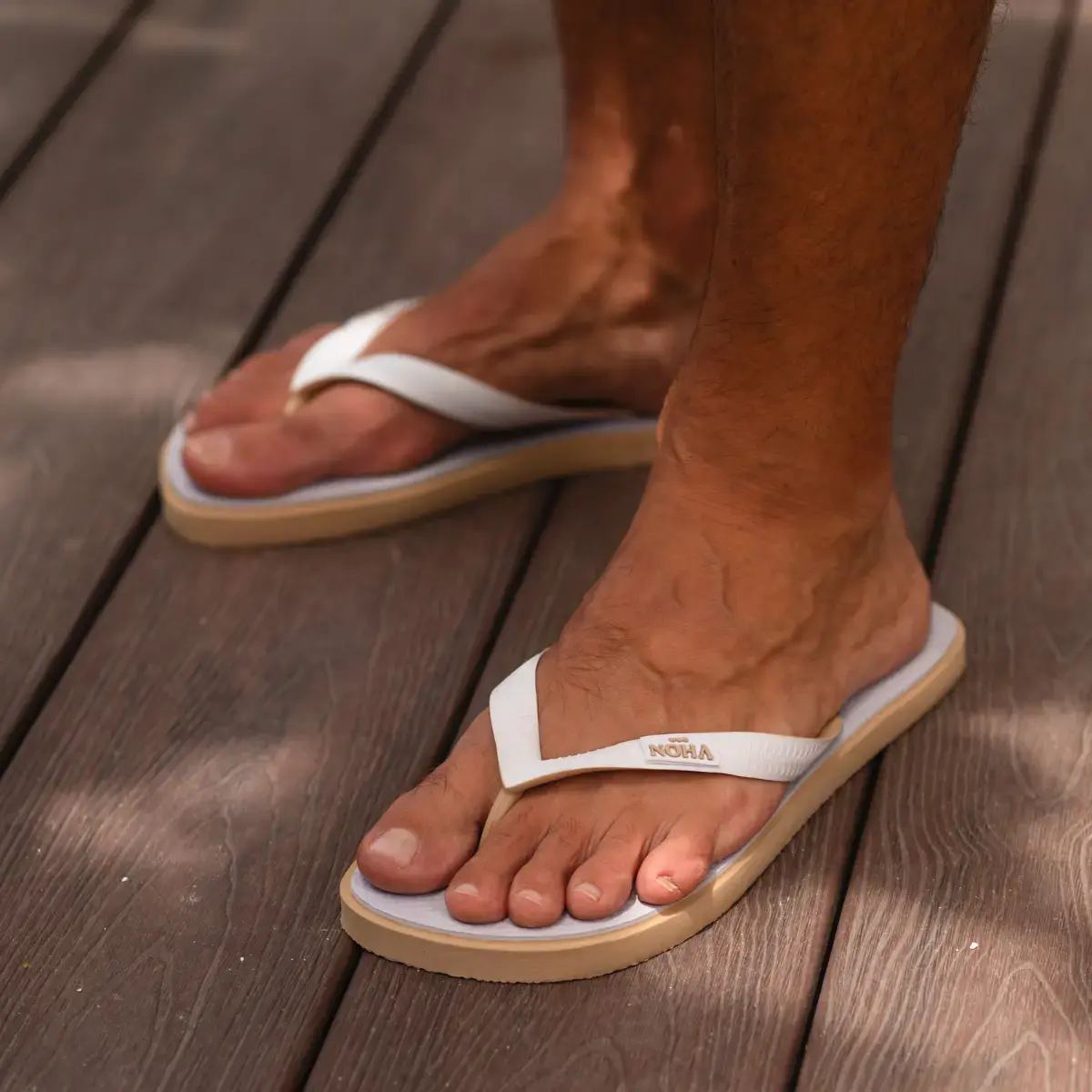 SANDÁLIA MASCULINA BICOLOR EM BORRACHA NICE BRANCA SOLA BEGE